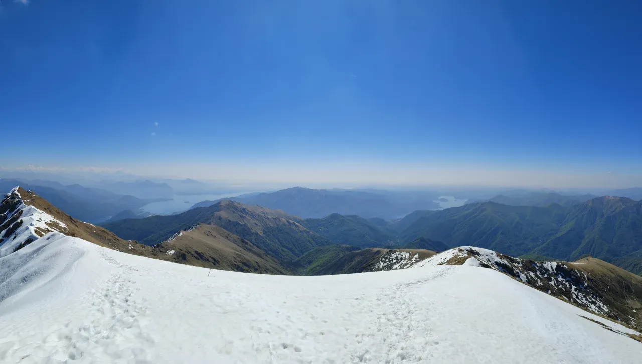 Foto di copertina: Massone
